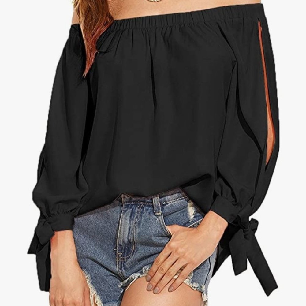 New without tag Size small Sheln Off shoulder slit sleeve top